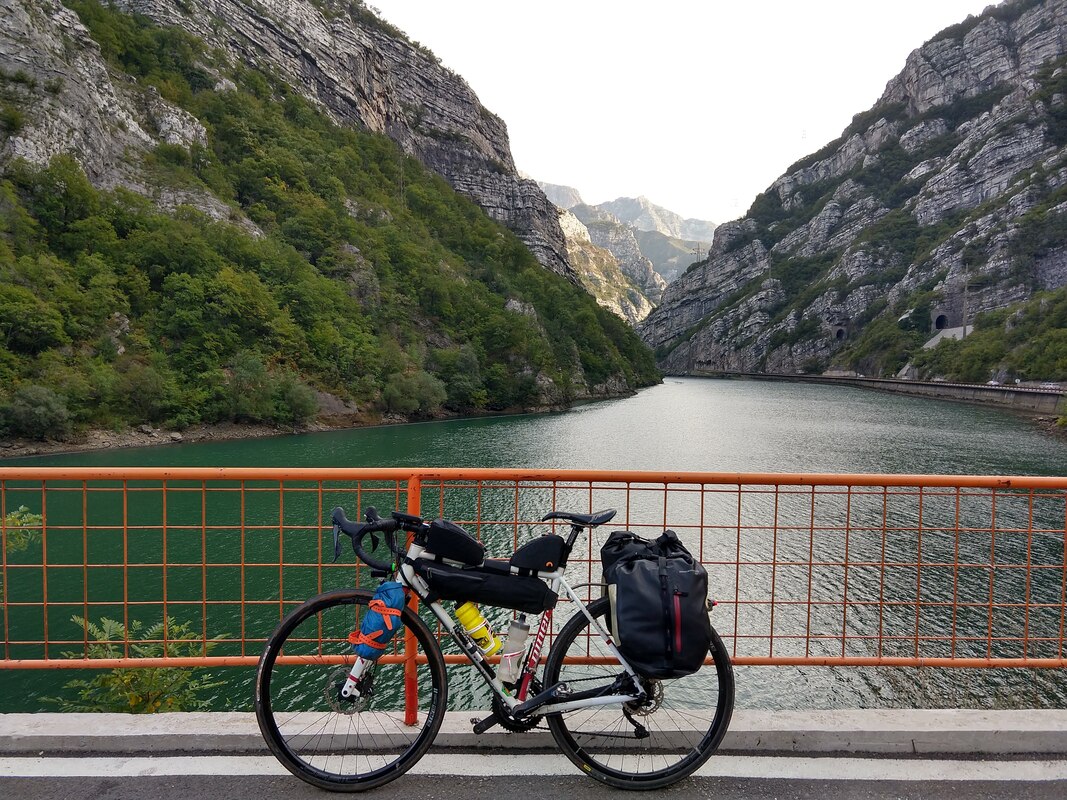 Beyond the Digital Number: Are Bike Speedometers Real and How Accurate Is Your Data?