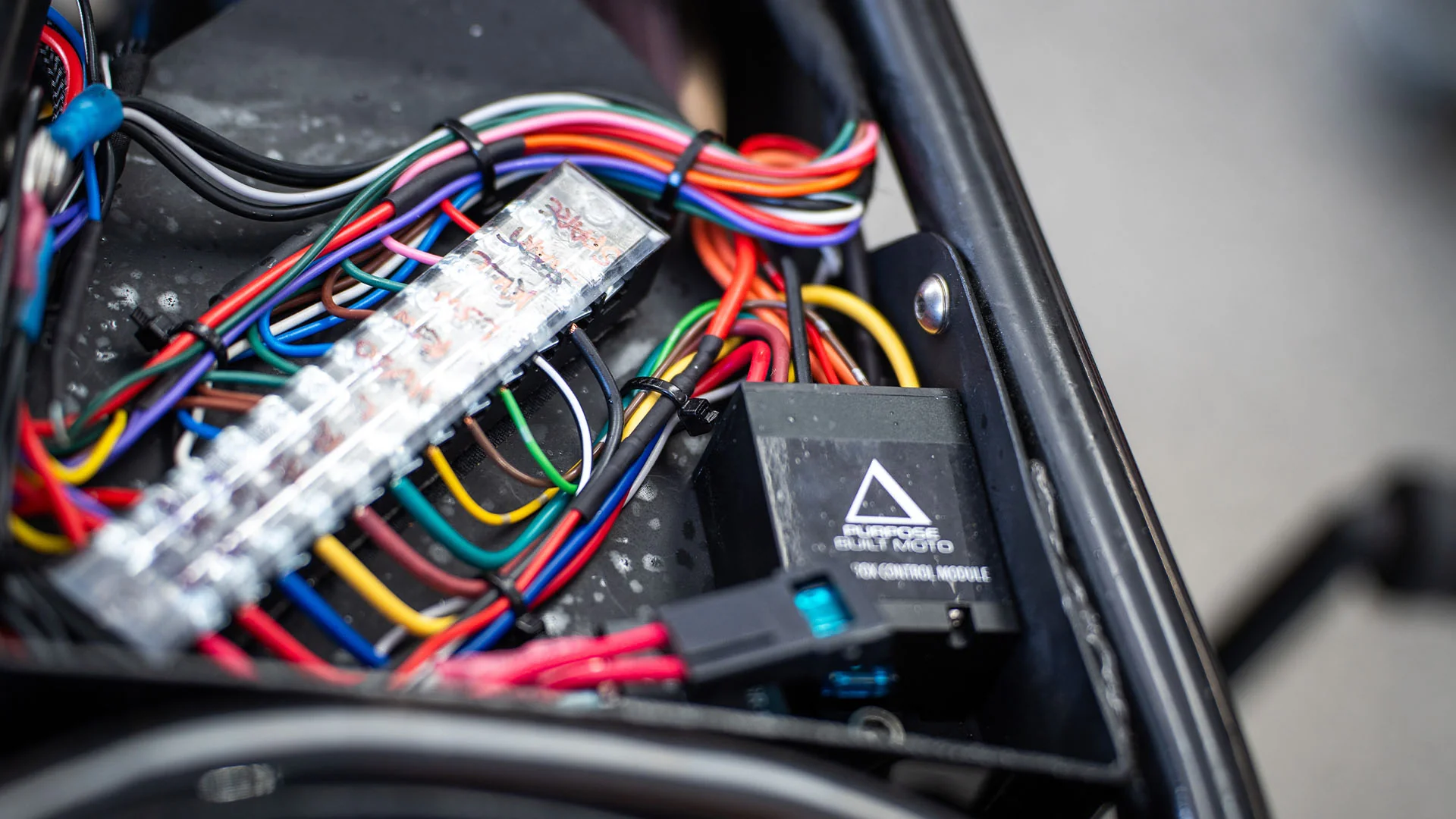 Drag Specialties vs. V-Twin Speedometers: Navigating the Aftermarket Dash Dilemma